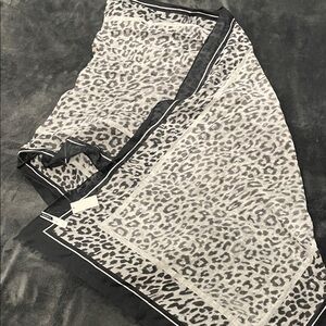 Talbots Gray and Black Animal Print Scarf 🧣 Cotton & Silk